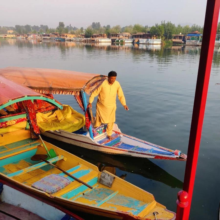 Lala Rukh Group Of Houseboats Hotel Srīnagar Екстериор снимка